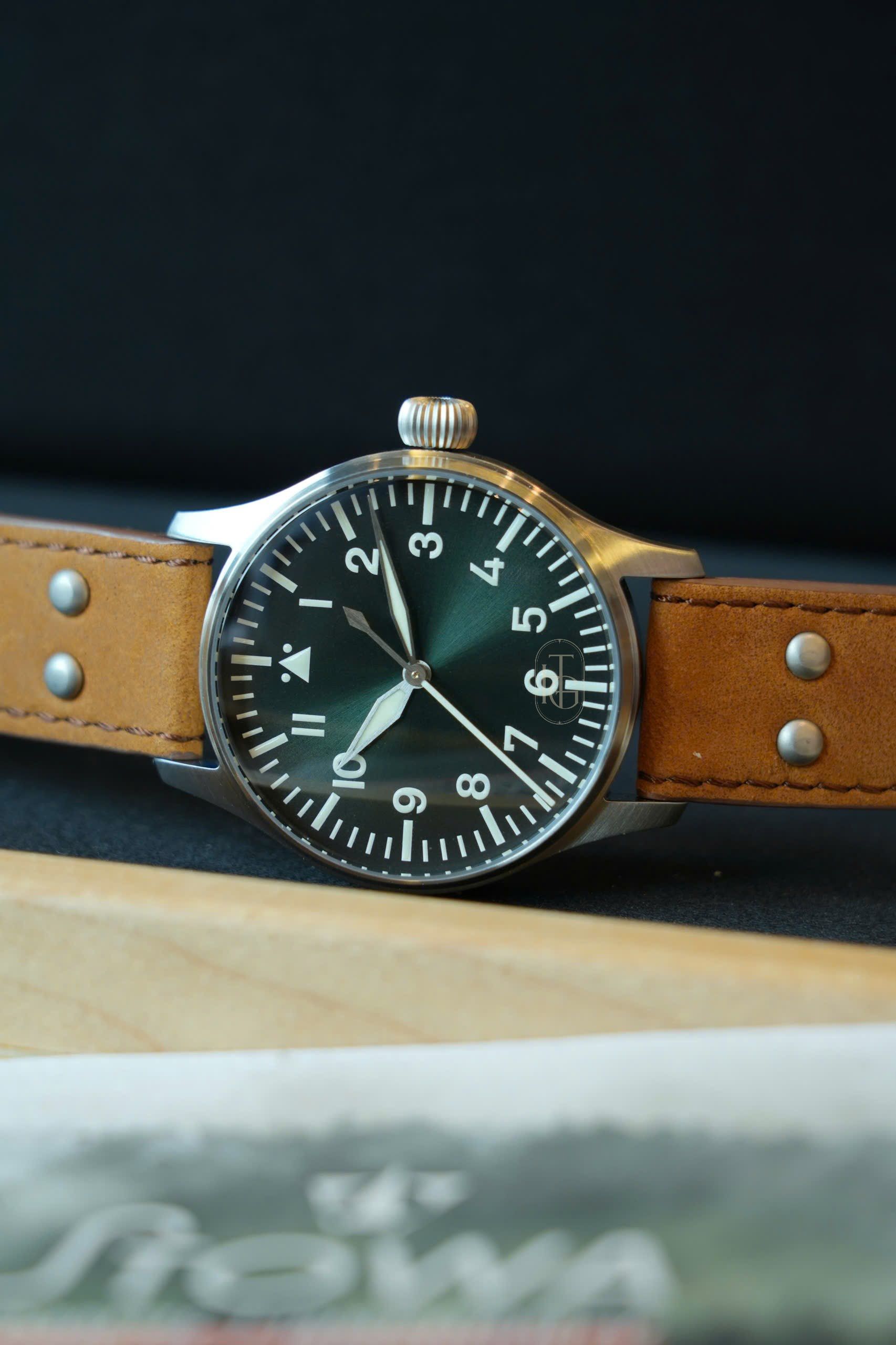 Đồng Hồ Stowa Flieger Classic 36 - Sunray Green