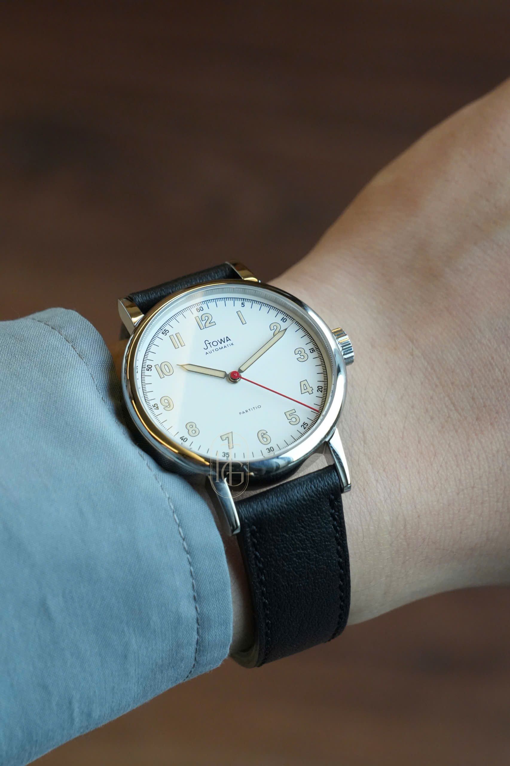 Đồng Hồ Stowa Partitio Classic - White & Red Second